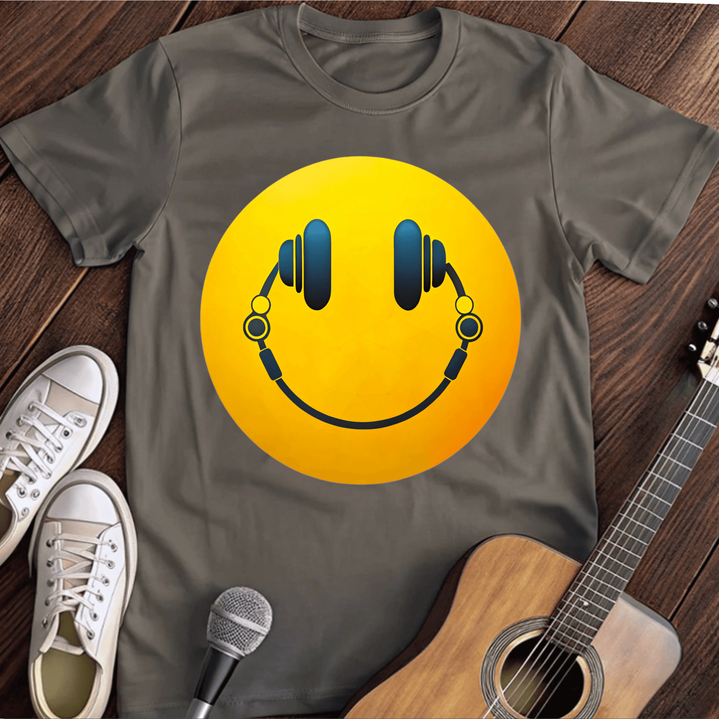 ⭐️⭐️⭐️⭐️⭐️ T-Shirt Charcoal / S Music Smiley T-Shirt