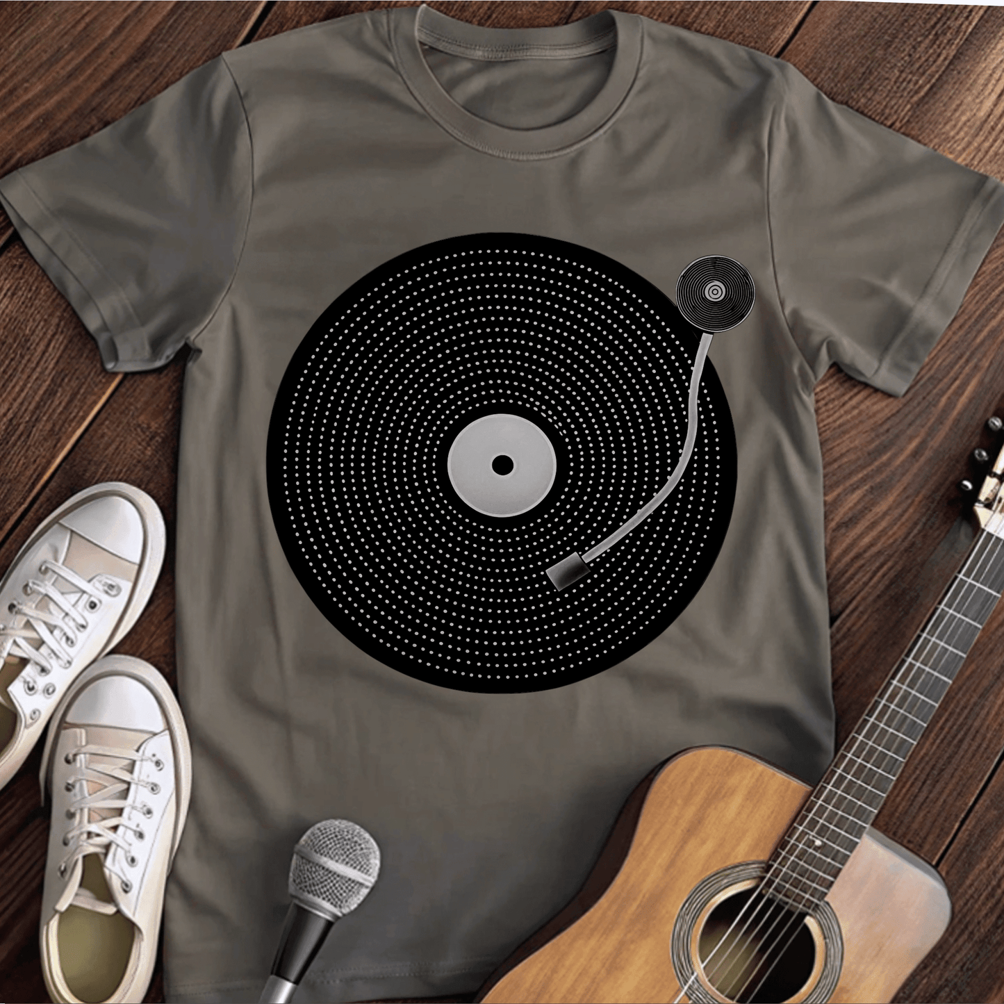 Printify T-Shirt Charcoal / S Vinylplayer Tee