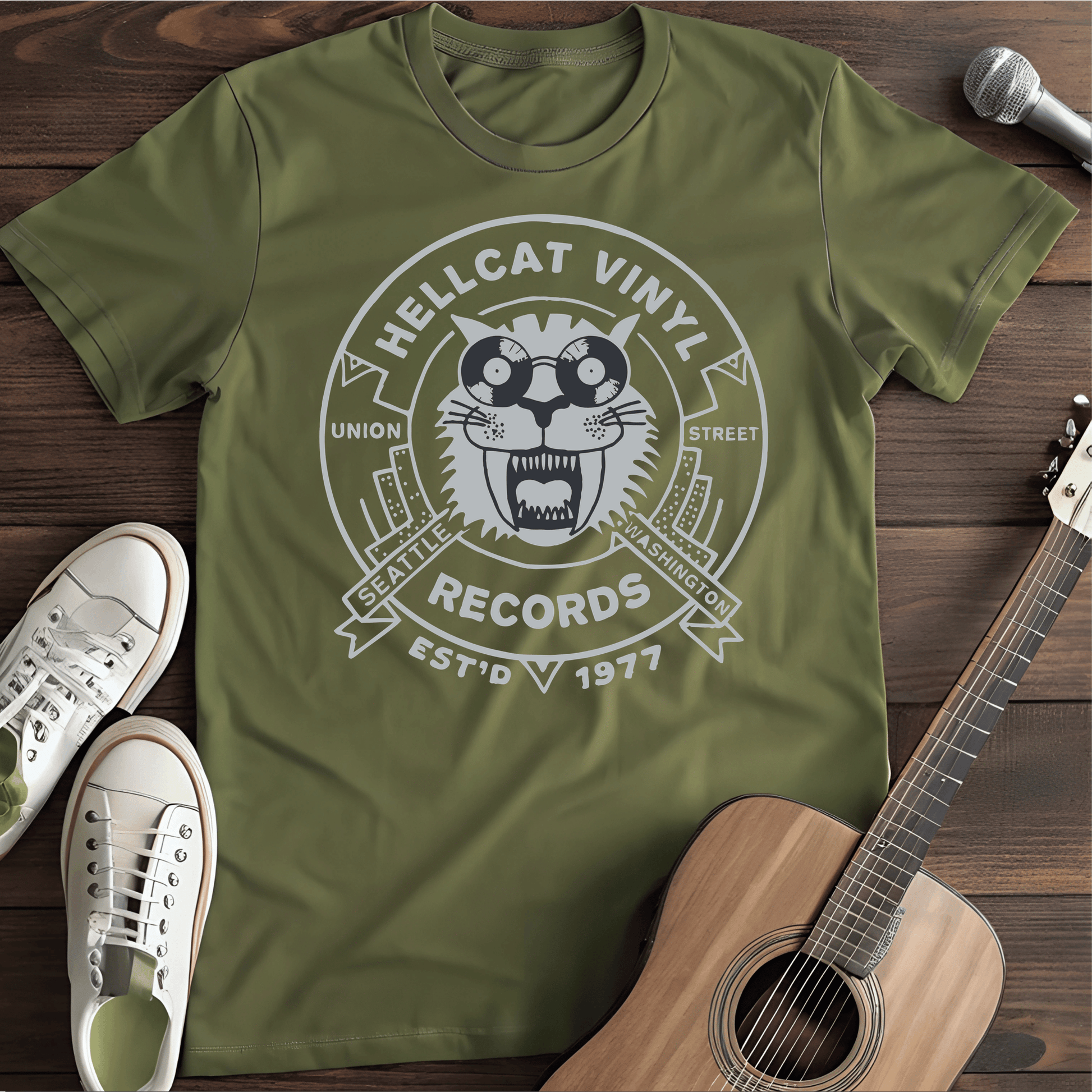 ⭐️⭐️⭐️⭐️⭐️(14) T-Shirt Military Green / S Vinyl Records T-Shirt