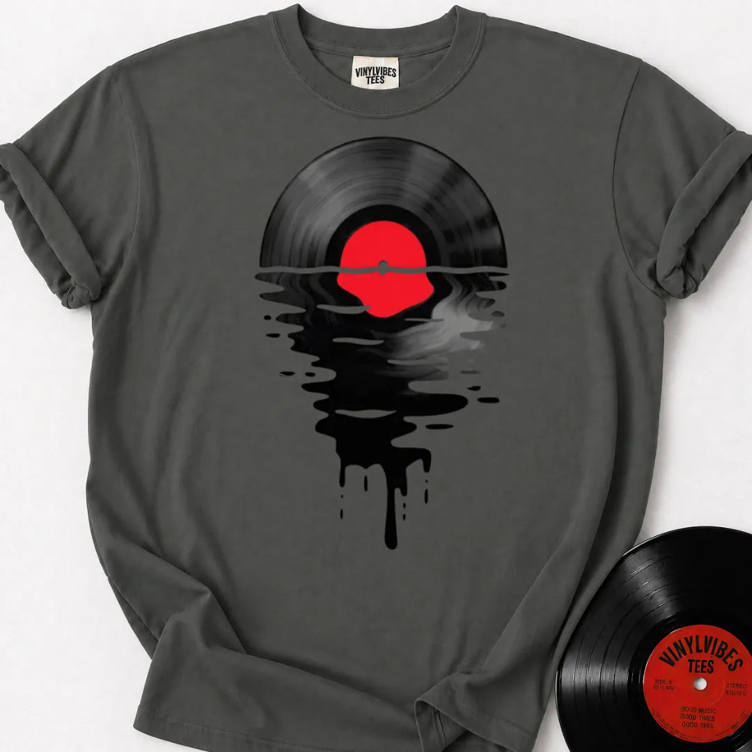 Printify T-Shirt Pepper / S Vinyl Sunsetter Premium T-Shirt
