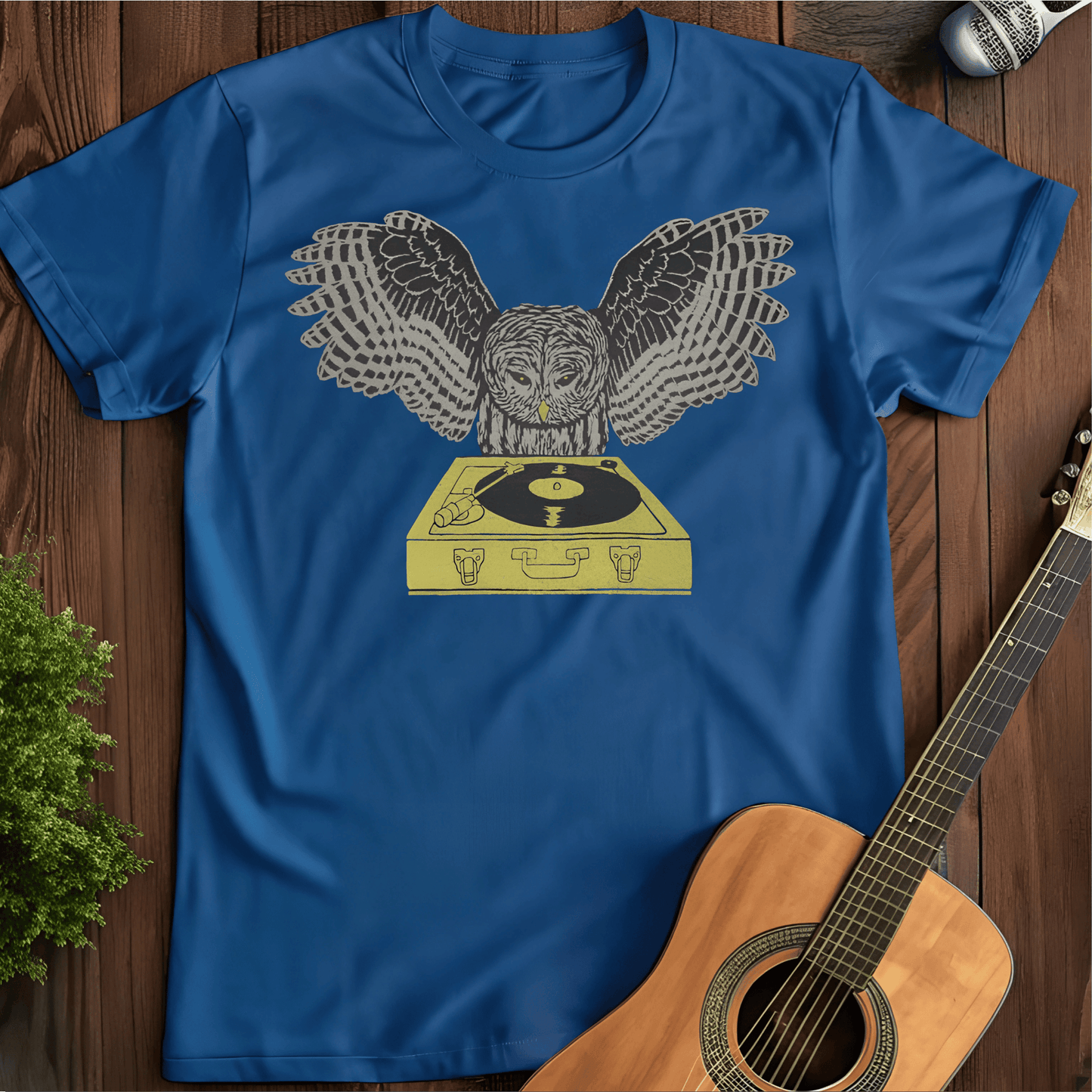 ⭐️⭐️⭐️⭐️⭐️ T-Shirt Royal / S Vinyl Owl T-Shirt